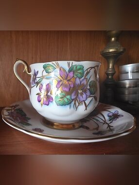 Royal Albert White Bone China Plate with Crown Backstamp